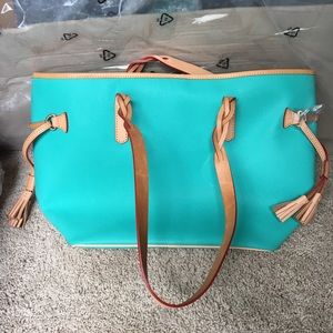 Dooney & Bourke Bailey Bag